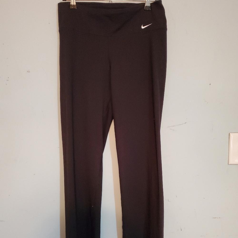 Nike dri-fit black. Size medium
